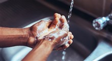 ابتکار یک پسر ۹ ساله کنیایی برای شست‌و‌شوی راحت دست‌ها
