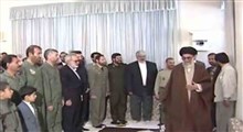 دیدار جمعی از آزادگان با رهبر شهید انقلاب در سال ۷۷