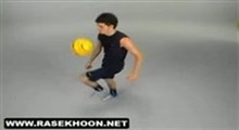 ضربه به توپ با زانو