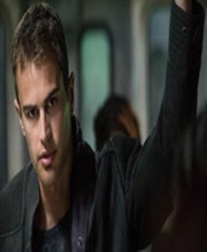 بررسی فیلم Divergent (ناهمتا)