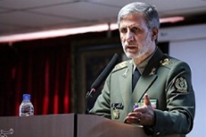 وزیر دفاع: قدرت موشکی ایران به هیچ عنوان قابل مذاکره نیست/توان رفع ۹۰ درصد وابستگی صنعت خودرو را داریم