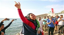 دختر شناگر ایرانی رکورد جهانی شنا با دست بسته را جابه‌جا کرد / ثبت در گینس