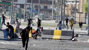 تحولات عراق؛ مقررات منع آمد و شد در ۵ استان /  نشست پارلمان برای بررسی تظاهرات