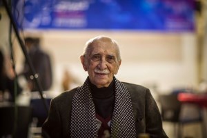 داریوش اسدزاده در سن 96 سالگی دار فانی را وداع گفت