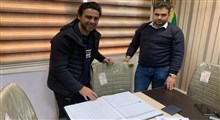 فرهاد مجیدی به عنوان سرمربی استقلال قراردادش را در هیات فوتبال ثبت کرد