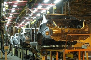 تولید خودرو در آذر ماه ۷۲ درصد کاهش یافته است