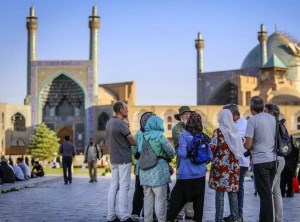 سفر سالانه ۳۰۰ هزار گردشگر خارجی برای مسایل درمانی به ایران/ایران در رتبه ۳۰ سرمایه‌گذاری در حوزه نظام سلامت و درمان