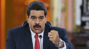 مادورو: اگر آمریکا برای انزوا و تحمیل محاصره علیه ونزوئلا تلاش کند، کاراکاس «برای نبرد آماده است»
