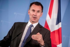 اعلام ‌هم‌سویی وزیر امور خارجه انگلیس با مواضع ضدایرانی آمریکا