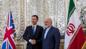 گزارش توییتری ظریف از رایزنی‌اش با وزیر امور خارجه انگلیس در تهران