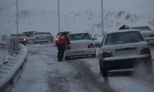 برای رانندگی در برف و کولاک چه کارهایی باید انجام داد؟/ موشن گرافیک
