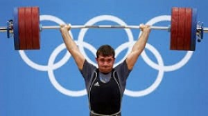 وزنه‌بردار ایرانی که در سکوت به طلای المپیک لندن رسید