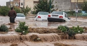 تازه‌ترین اخبار بارندگی ایران: هشدار به ۶ استان برای وزش باد شدید/سرریز شدن ۲ سد در چهارمحال و بختیاری/شاهراه ترانزیتی جنوب مسدود شد/ ۳ سد در لرستان سرریز کرد