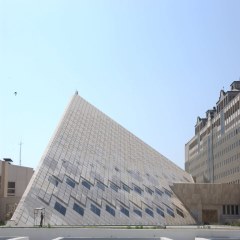 معماری هرمی شکل ساختمان جدید مجلس