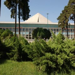 ساختمان مجلس شورای اسلامی از نمای بیرونی