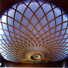 نمای داخلی سقف ساختمان قدیمی مجلس