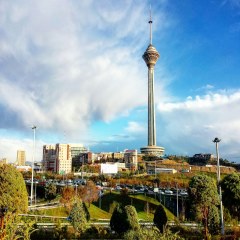 نمایی ار برج میلاد در شهر تهران
