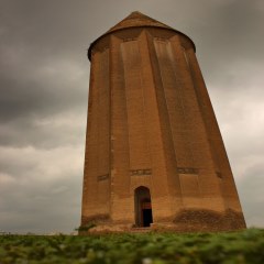 برج گنبد قابوس