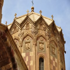 گنبد هرمی شکل هشت ضلعی کلیسای استفانوس مقدس