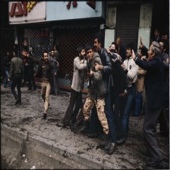 درگیری مردم و رژیم پهلوی در انقلاب 57