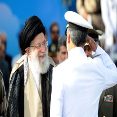 حضرت آیت‌الله خامنه‌ای در مراسم دانش‌آموختگی دانشجویان افسری ارتش