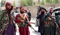 درگیری شدید دانشجویان دختر با طالبان!