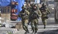 نظامیان اسرائیلی در حال ضرب و شتم یهودیان ضد صهیونیسم