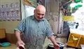انگلیسی صحبت کردن جالب مرد ماهی فروش اهوازی که حسابی وایرال شد
