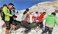 لحظه پیدا شدن یکی از کوهنوردان مفقودی در ارتفاعات ازنا لرستان