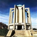 بنای مزار باباطاهر