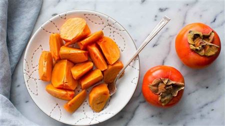 آیا خرمالو برای روده خطرناک است؟