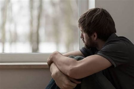 چرا از دست دادن ها حال ما را خراب میکند؟ راه هایی برای کنار آمدن