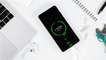 آیا شارژ سریع به باطری آسیب میزند؟