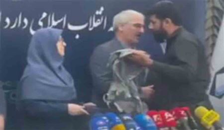 کوله‌پشتی‌ متفاوت که به رئیس‌جمهور هدیه شد