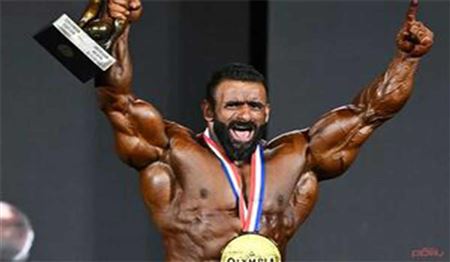 تصویر رهبر انقلاب بک‌گراند گوشی قهرمان مسترالمپیا