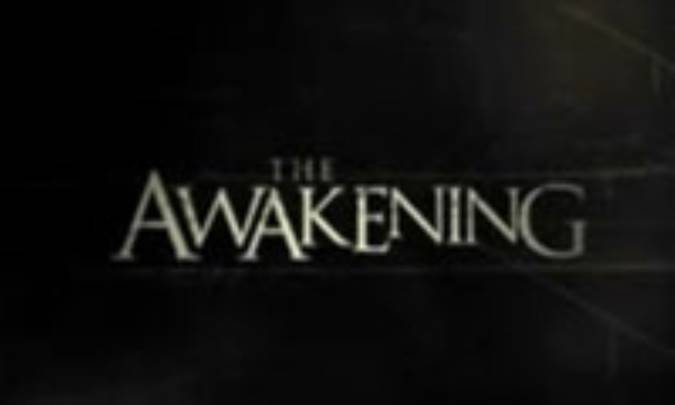 نگاهی به فیلم «بیداری»، The Awakening