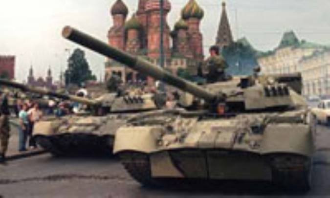 محور دموکراسی و انجمن مستبدان