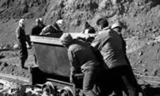 دشمن معدنچیان