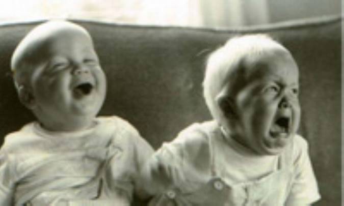 با که دوستی نورزیم؟