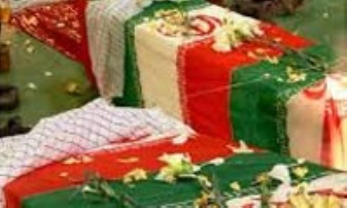 با هیچ کس تعارف ندارم