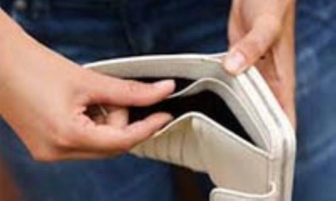 با ولخرجی نوجوانان چه کنیم؟