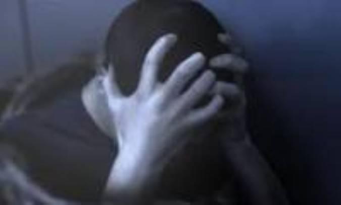 چرا نوجوانان اقدام به خودکشی می کنند؟