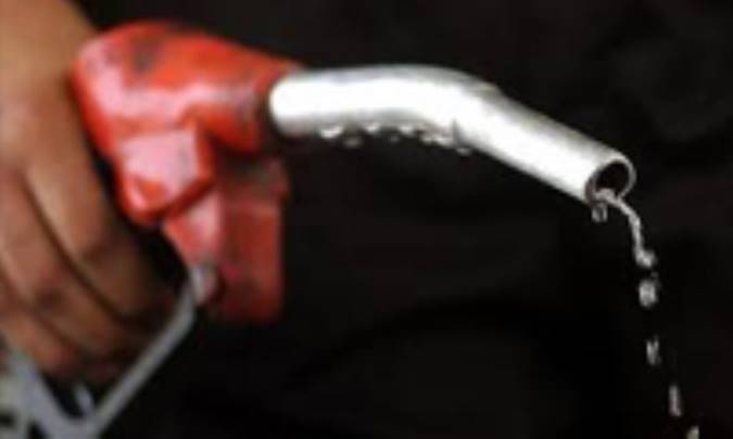 تلاش برای حذف افزودنی‌های مضر بنزین