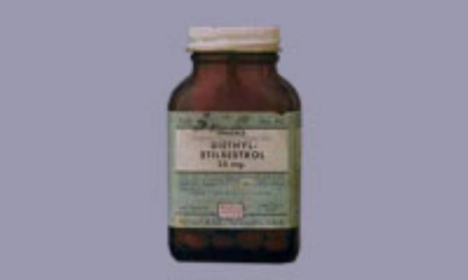 دی اتیل استیل بسترول (DIETHYLSTIBESTROL)