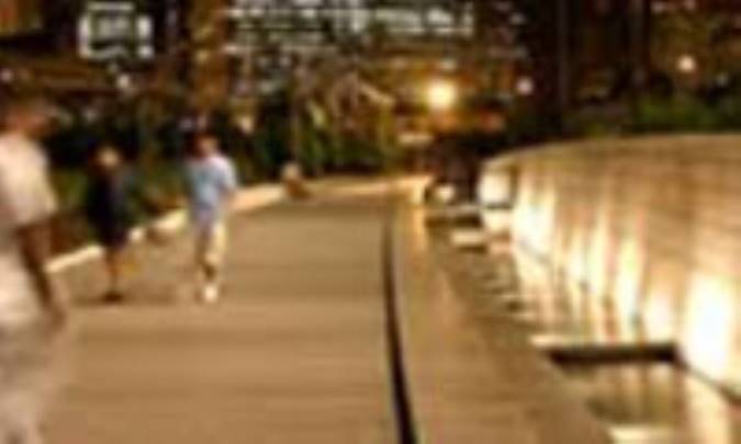 تآمین نور خیابان توسط پیاده روها