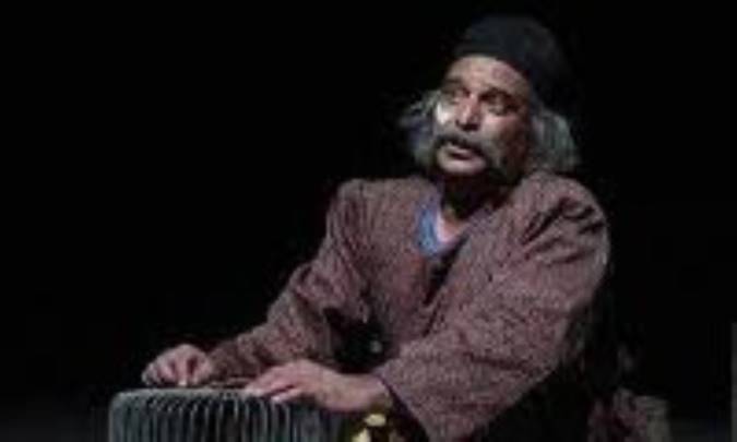 مایکل هوی و داش آکل