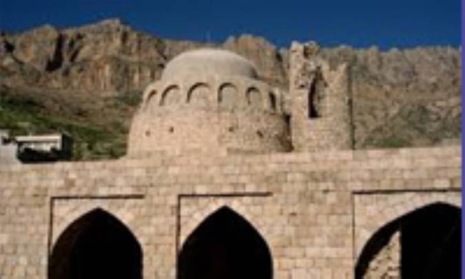در سياست ملک و آداب ملوک