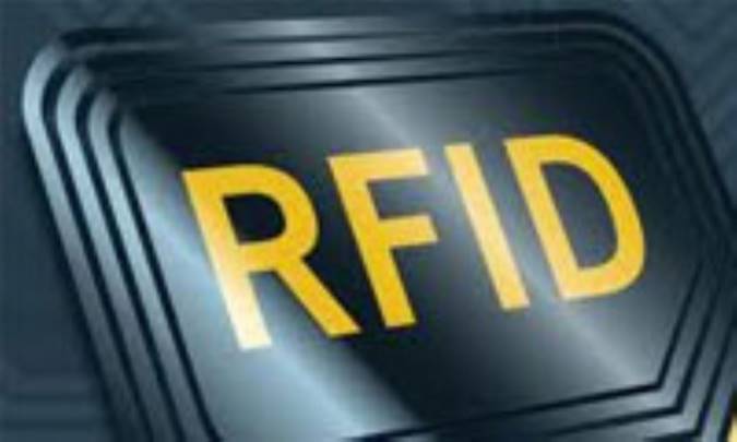 RFID در مقابل بار کد
