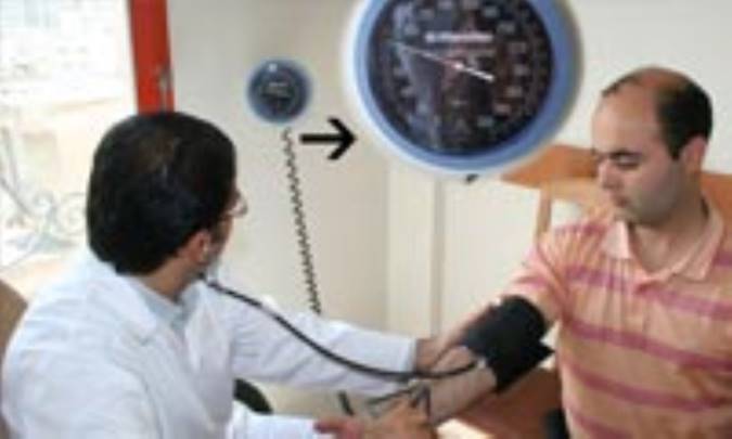 چگونه بعد از غذا خوردن، فشار خون افزایش می‌یابد؟