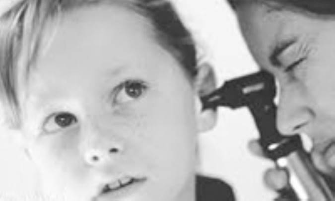 کودکان دارای آسیب شنوایی